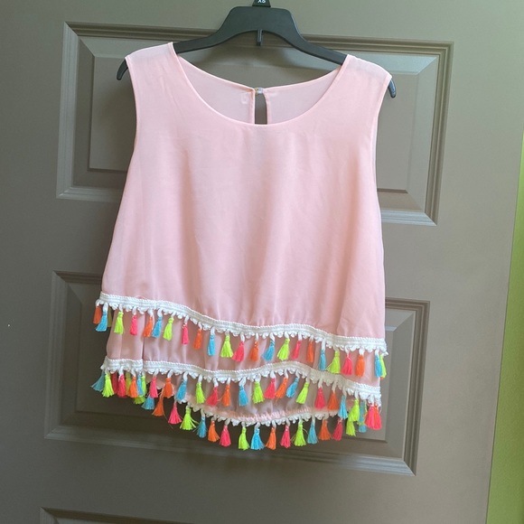 European designer outlet top with colorful fringe detail - Picture 1 of 2